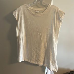 ⭐️NEW⭐️ Cropped tank top